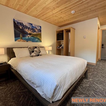 Elkhorn Lodge Vacation Rentals Banff Exterior photo