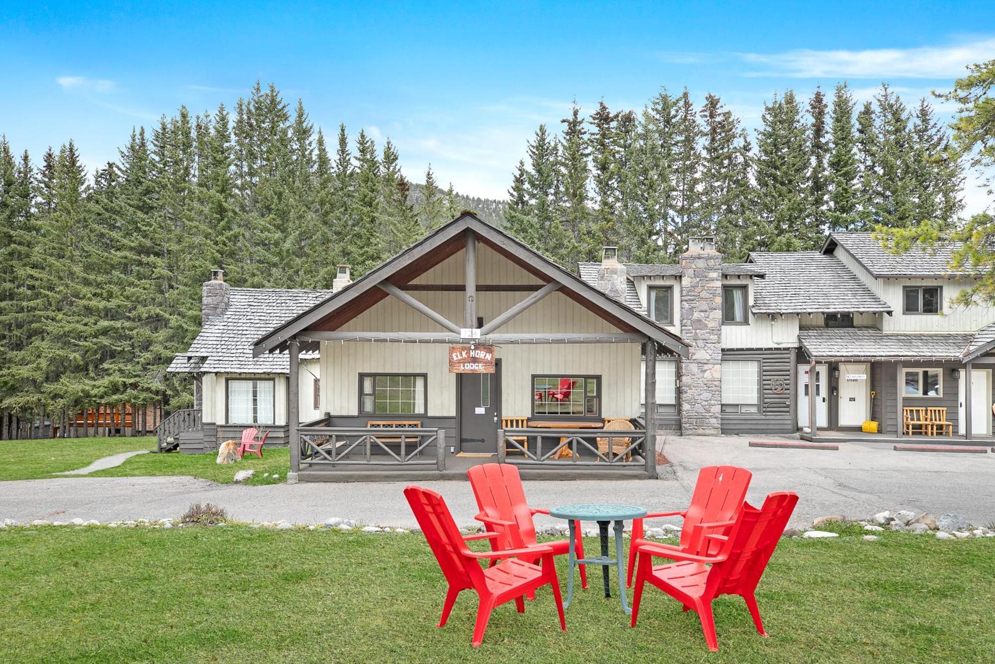 Elkhorn Lodge Vacation Rentals Banff Exterior photo