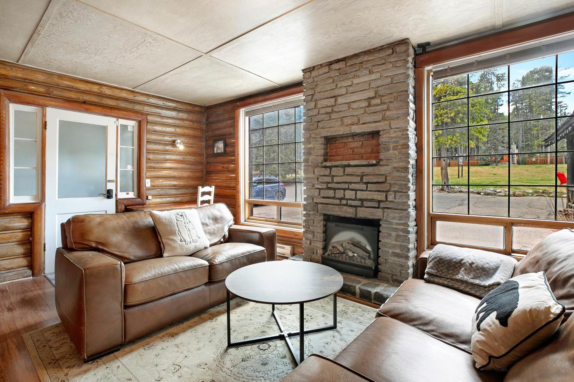 Elkhorn Lodge Vacation Rentals Banff Exterior photo