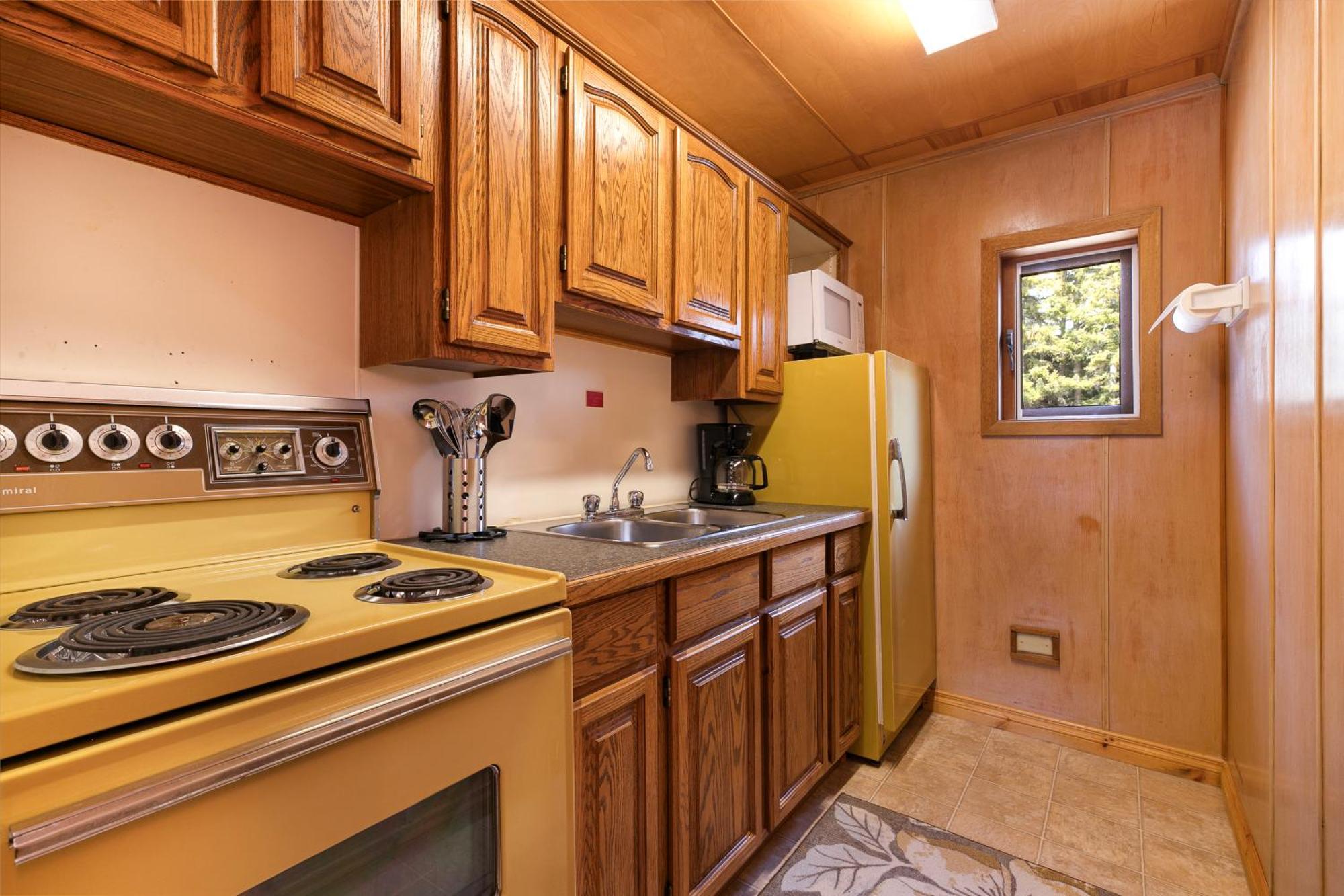 Elkhorn Lodge Vacation Rentals Banff Exterior photo
