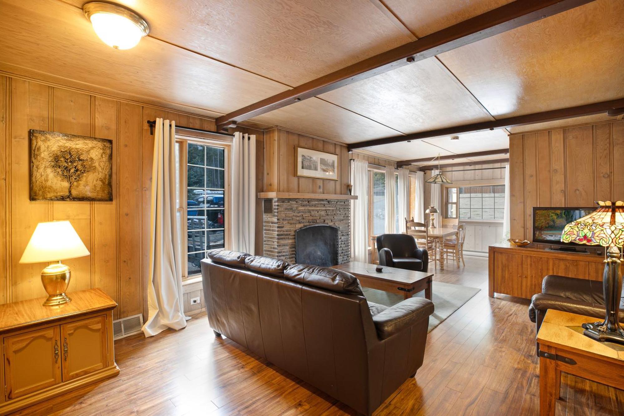 Elkhorn Lodge Vacation Rentals Banff Exterior photo