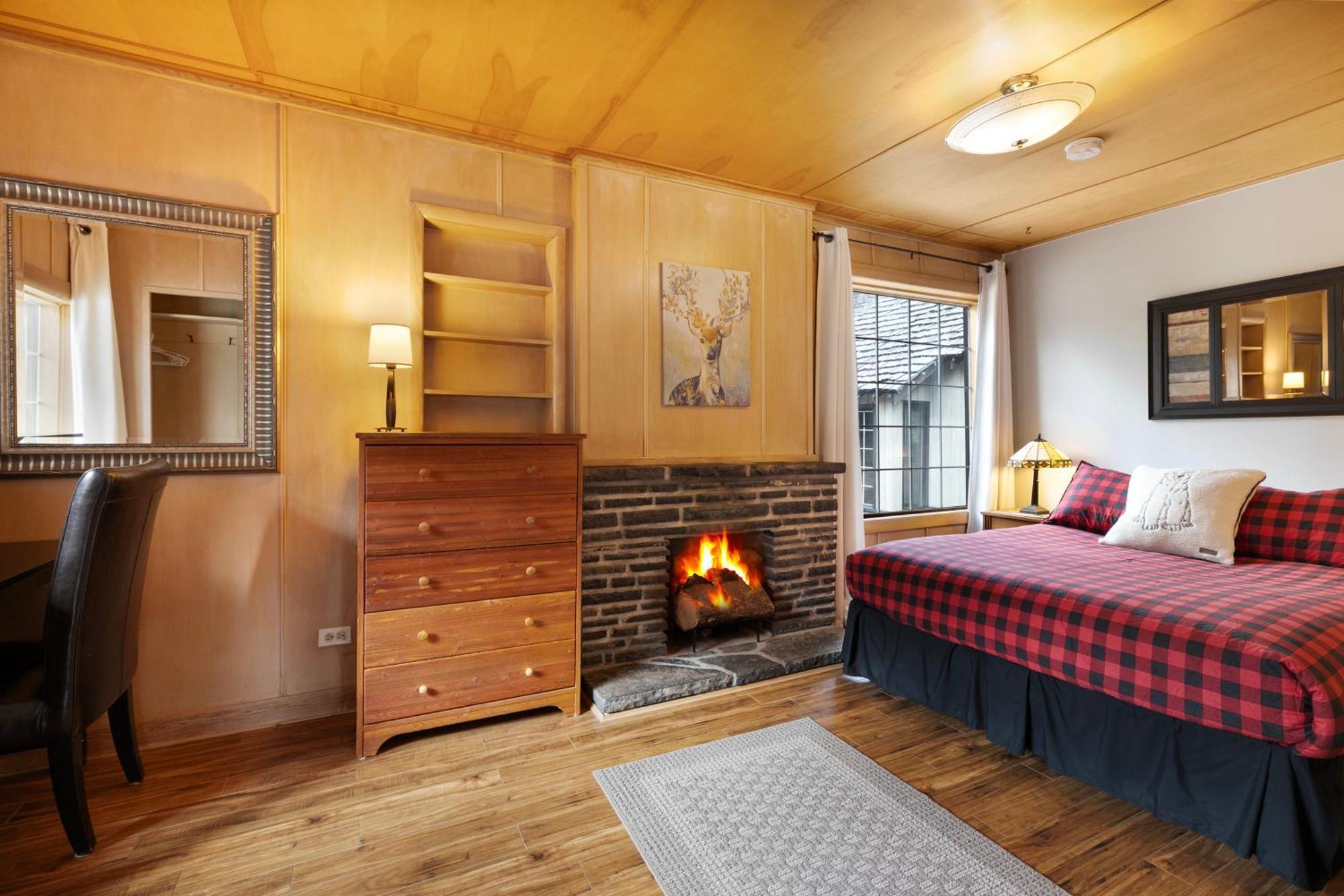 Elkhorn Lodge Vacation Rentals Banff Exterior photo
